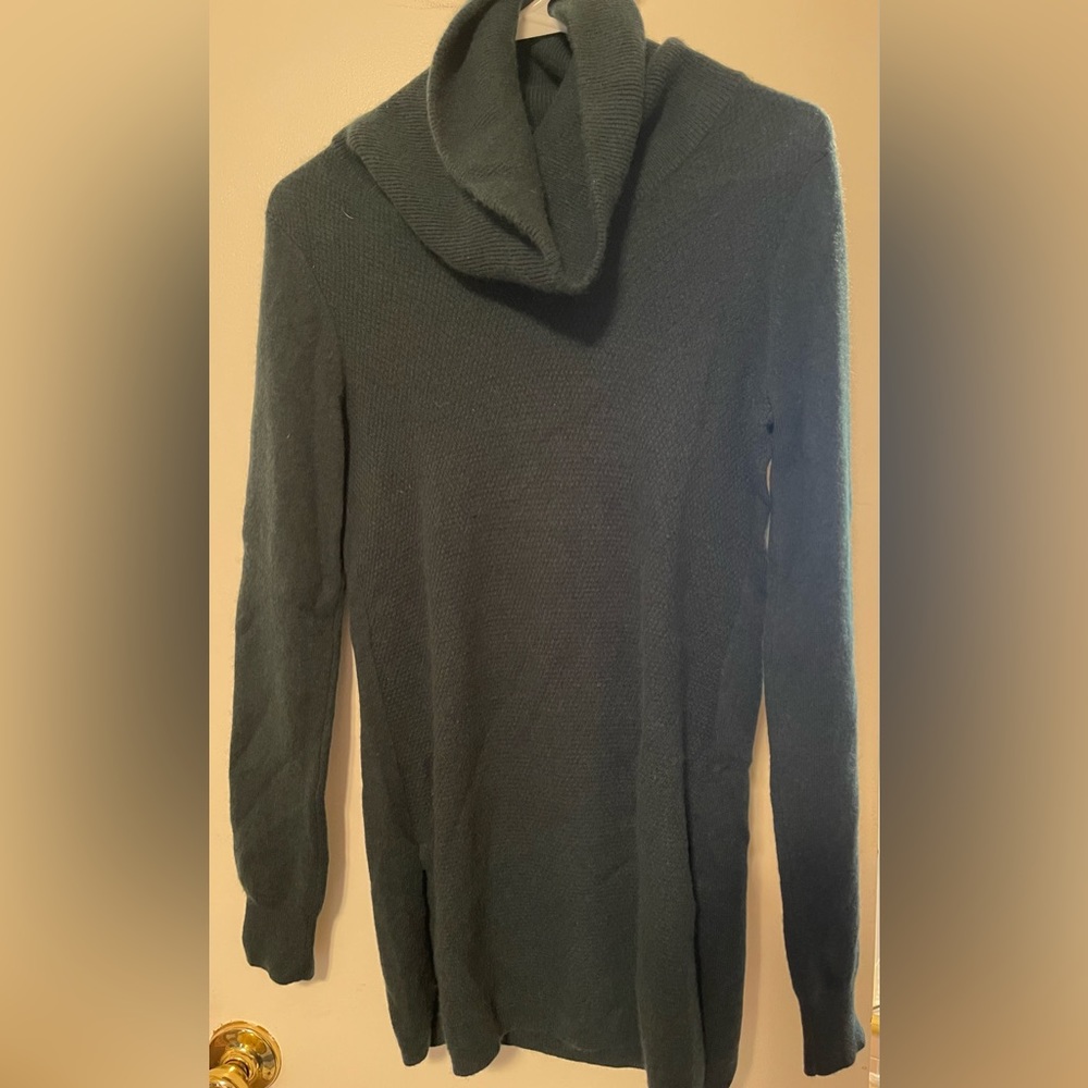 Max Studio Cashmere Sweater